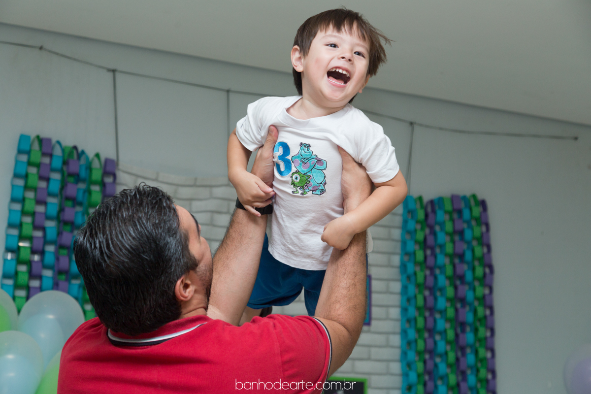 Tema Monstros S.A | Yuri Kenzo 3 anos fotografado por Banho de Arte