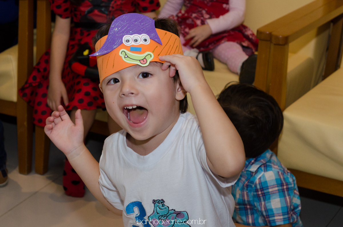 Tema Monstros S.A | Yuri Kenzo 3 anos fotografado por Banho de Arte