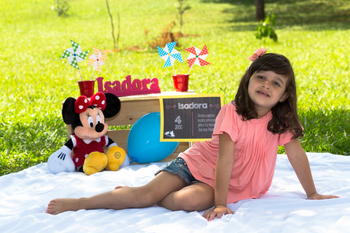 Smash the Watermelon |  Lorenzo e  Isadora fotografado por Banho de Arte