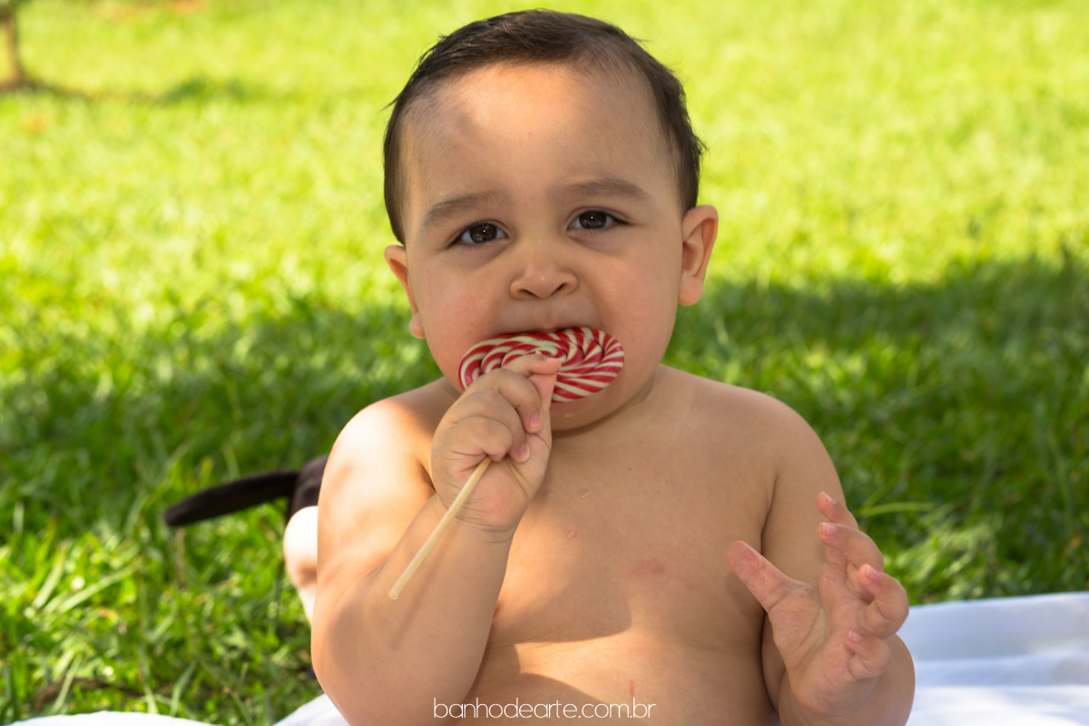 Smash the Watermelon |  Lorenzo e  Isadora fotografado por Banho de Arte