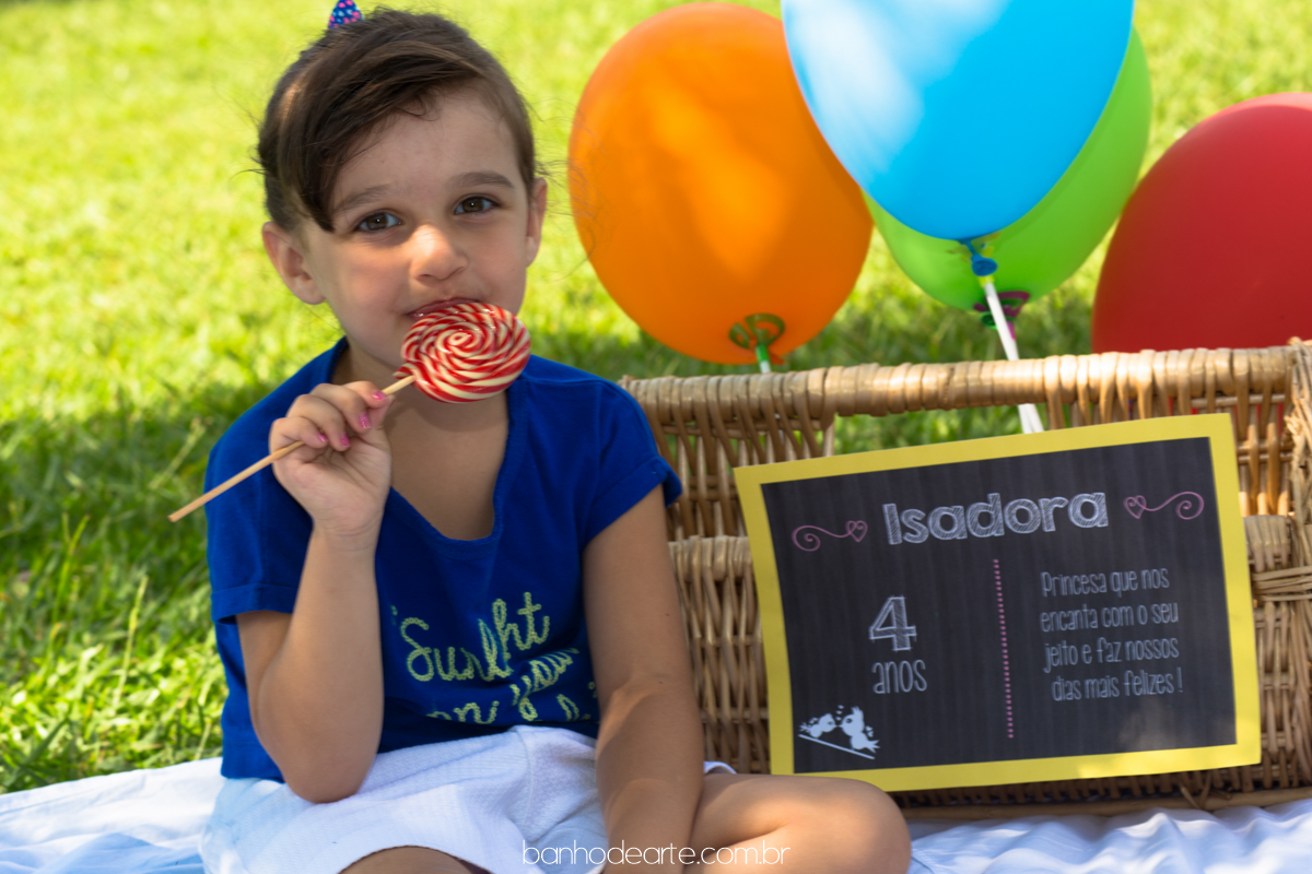 Smash the Watermelon |  Lorenzo e  Isadora fotografado por Banho de Arte
