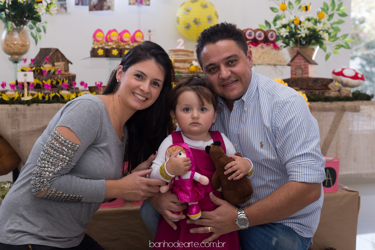 Festa tema Masha e o Urso - Aniversario Maria Fernanda 2 anos - Banho de Arte