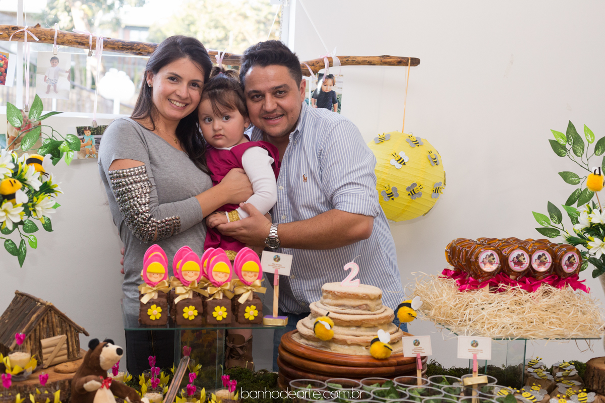 Festa tema Masha e o Urso - Aniversario Maria Fernanda 2 anos - Banho de Arte