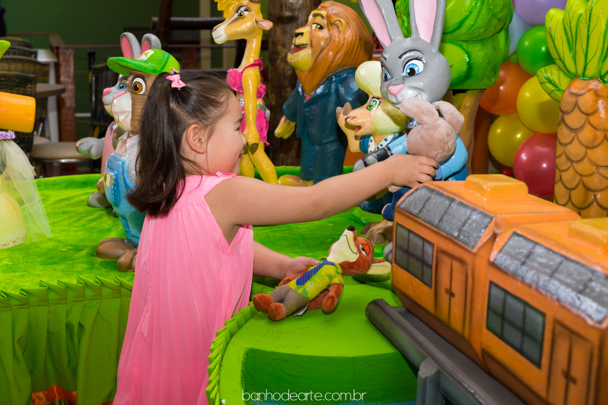 Aniversario de 4 anos da Estela com o tema Zootopia fotografado por Banho de Arte