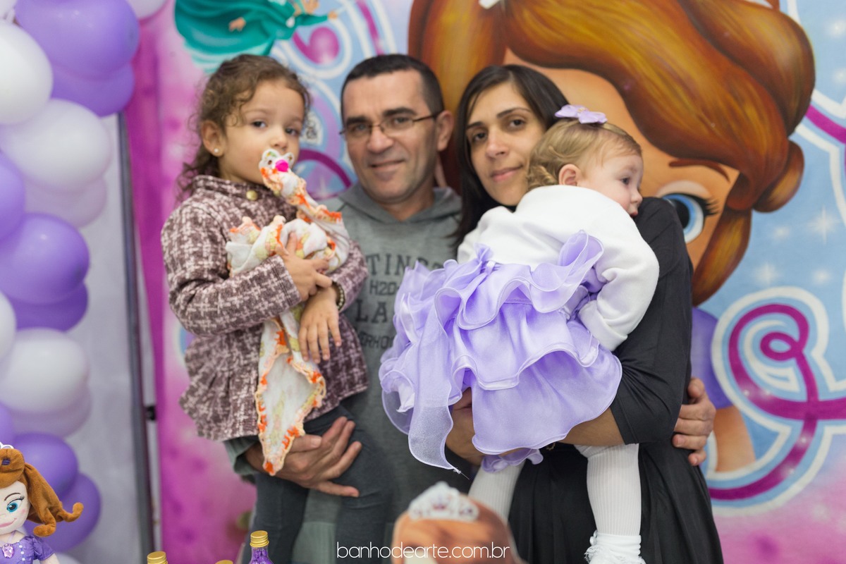 Aniversário de 1 ano da Maria Alícya - Tema Pricesinha Sofia - fotografado por Banho de Arte