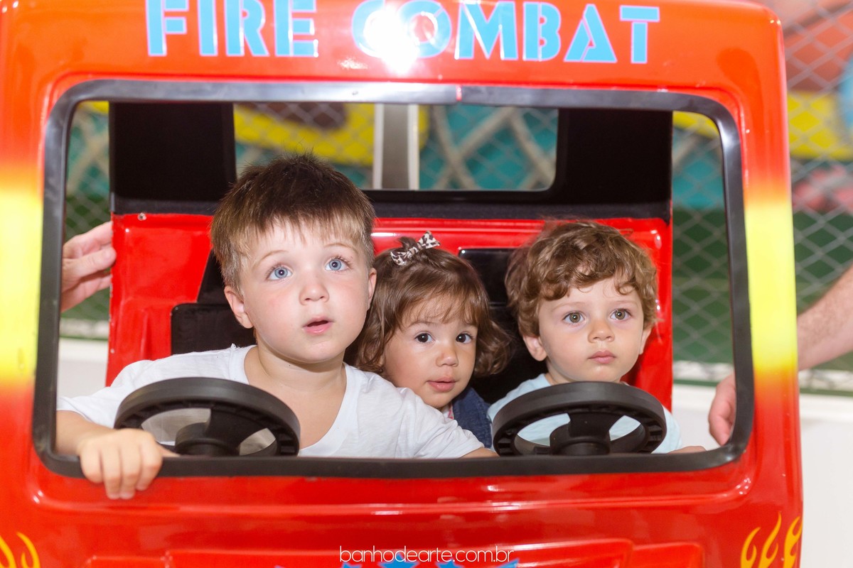 Aniversário de 1 aninho do Daniel - Tema Mickey Safari - Buffet Mago Ra Tim Boom