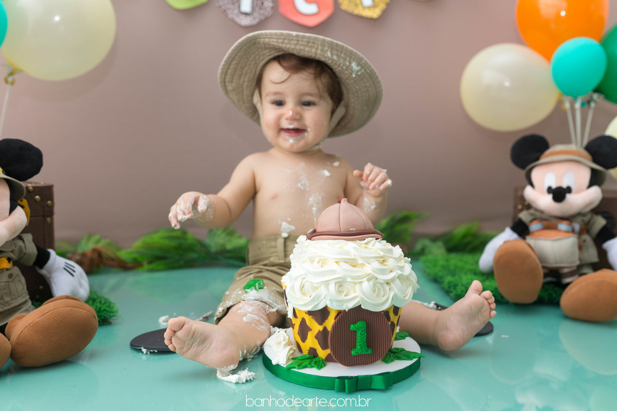 Smash the Cake Vinícius fotografado por Banho de Arte