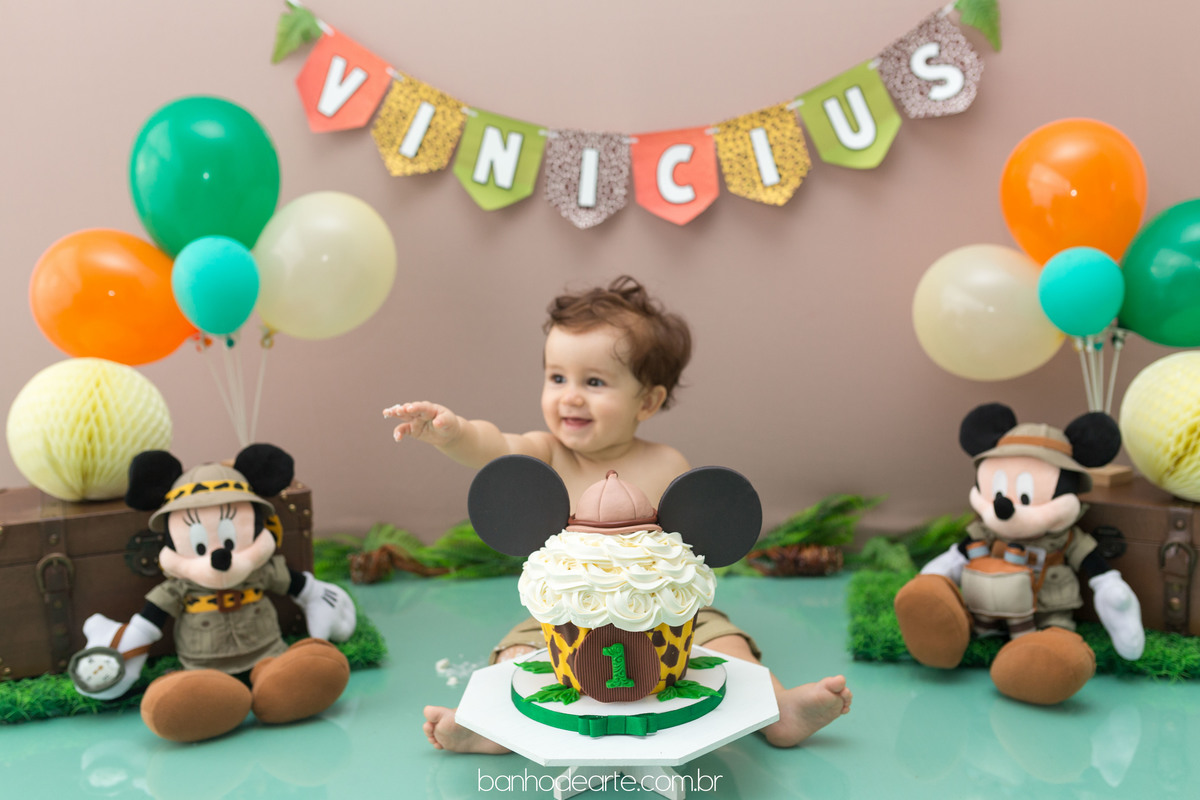 Smash the Cake Vinícius fotografado por Banho de Arte