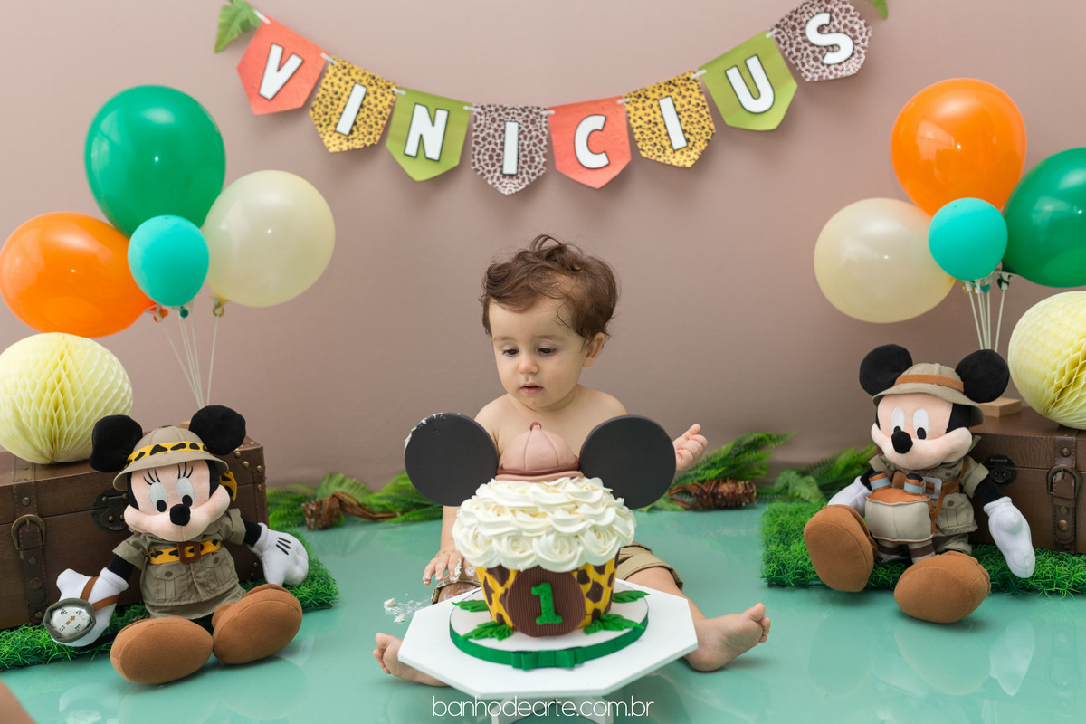 Smash the Cake Vinícius fotografado por Banho de Arte