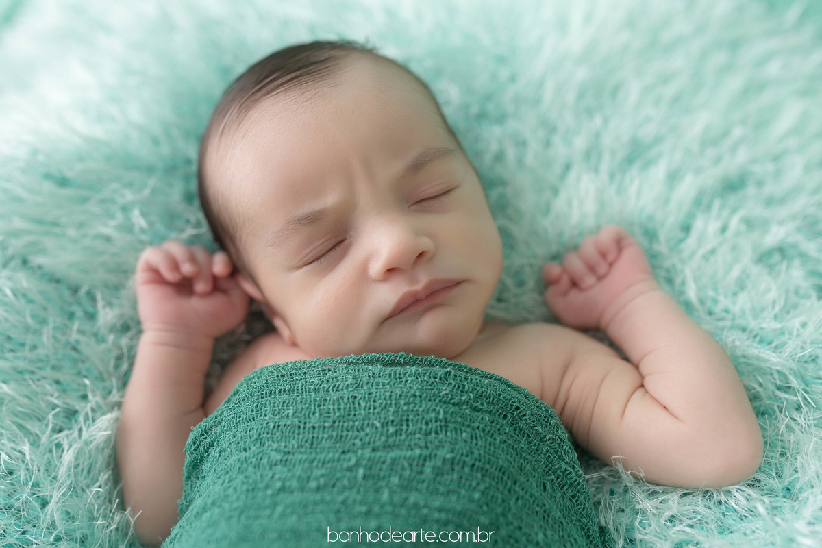 Ensaio Newborn Anthony 11 dias fotografado por Banho de Arte