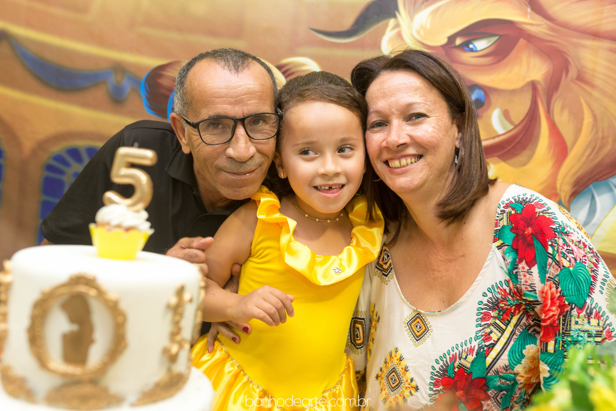 Aniversário de 5 anos da Laura com o tema A Bela e a Fera