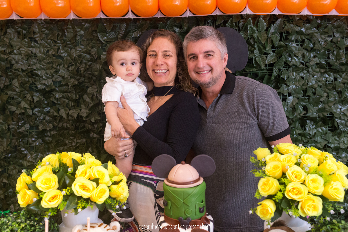 Aniversário de 1 ano do Vinícius - Tema Mickey Safari