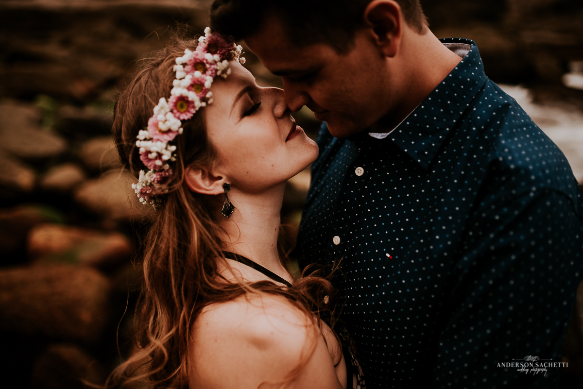 Ensaio de casal pré wedding na praia de bombinhas sc, fotógrafo anderson sachetti, praia da sepulturaEnsaio de casal pré wedding na praia de bombinhas sc, fotógrafo anderson sachetti, praia da sepultura