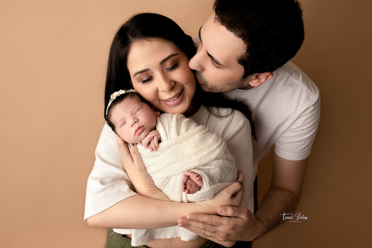 ensaionewborncuritiba,newborncuritiba,fotosderecemnascido,recemnascidoscuritba,fotografanewborncuritba,booknewborncuritiba,fotografanewborn,newborn,tainaportofotografia,tainaportofotografianewborn
