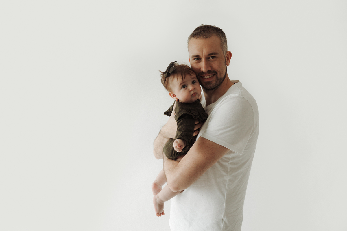 Ensaioinfantilcuritiba,ensaiodefamilia-fotosdefamiliacuritiba-ensaiodebebescuritiba-fotografainfantilcuritiba-tainaportofotografia-estudiofotograficocuritiba