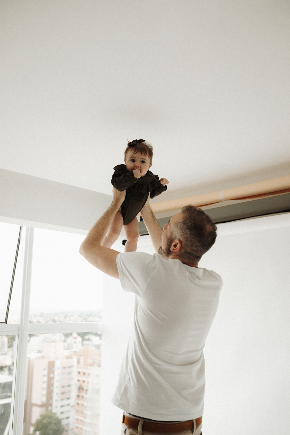 Ensaioinfantilcuritiba,ensaiodefamilia-fotosdefamiliacuritiba-ensaiodebebescuritiba-fotografainfantilcuritiba-tainaportofotografia-estudiofotograficocuritiba
