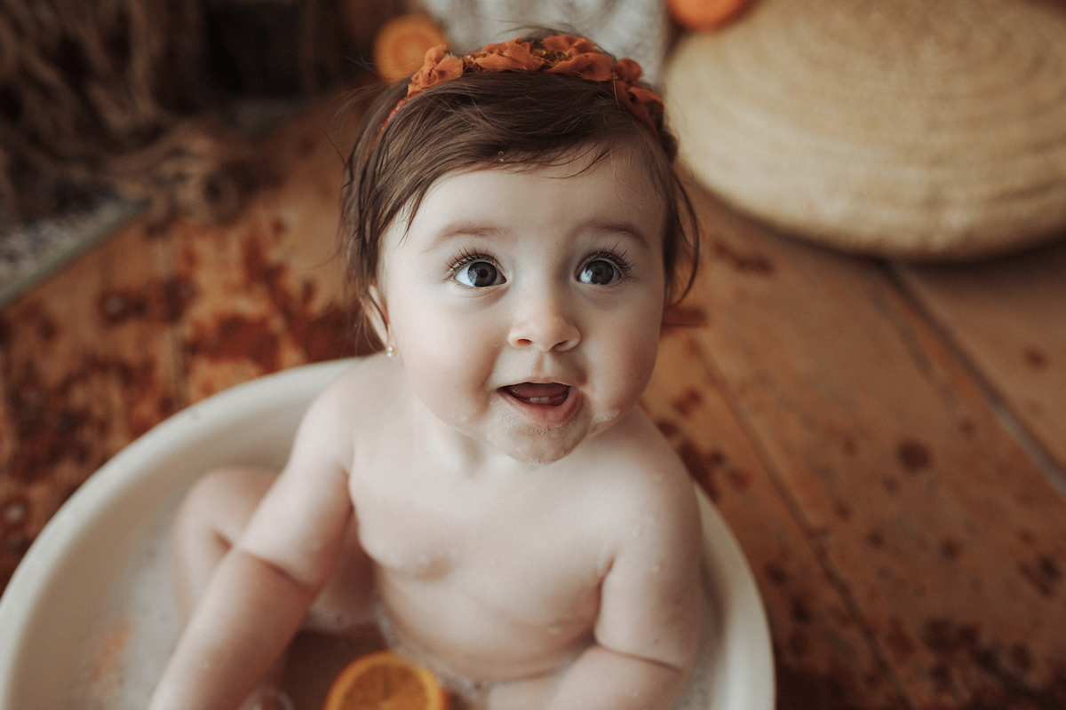ensaioinfantilcuritiba,fotografiainfantil,fotosdebebes,ensaiodefamiliacuritiba,ensaioinfantilcuritiba,estudiofotograficocuritiba,tainaportofotografia,ensaiodefrutinhas,introduçãoalimentar
