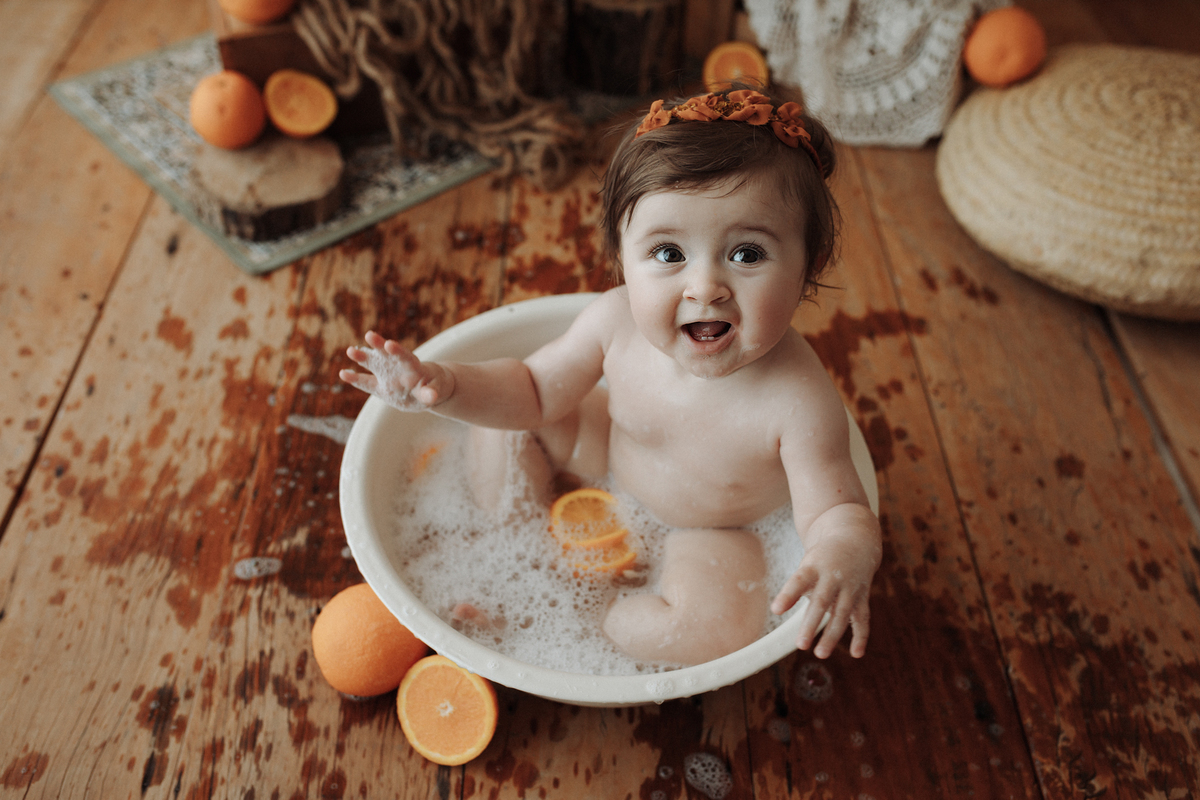 ensaioinfantilcuritiba,fotografiainfantil,fotosdebebes,ensaiodefamiliacuritiba,ensaioinfantilcuritiba,estudiofotograficocuritiba,tainaportofotografia,ensaiodefrutinhas,introduçãoalimentar