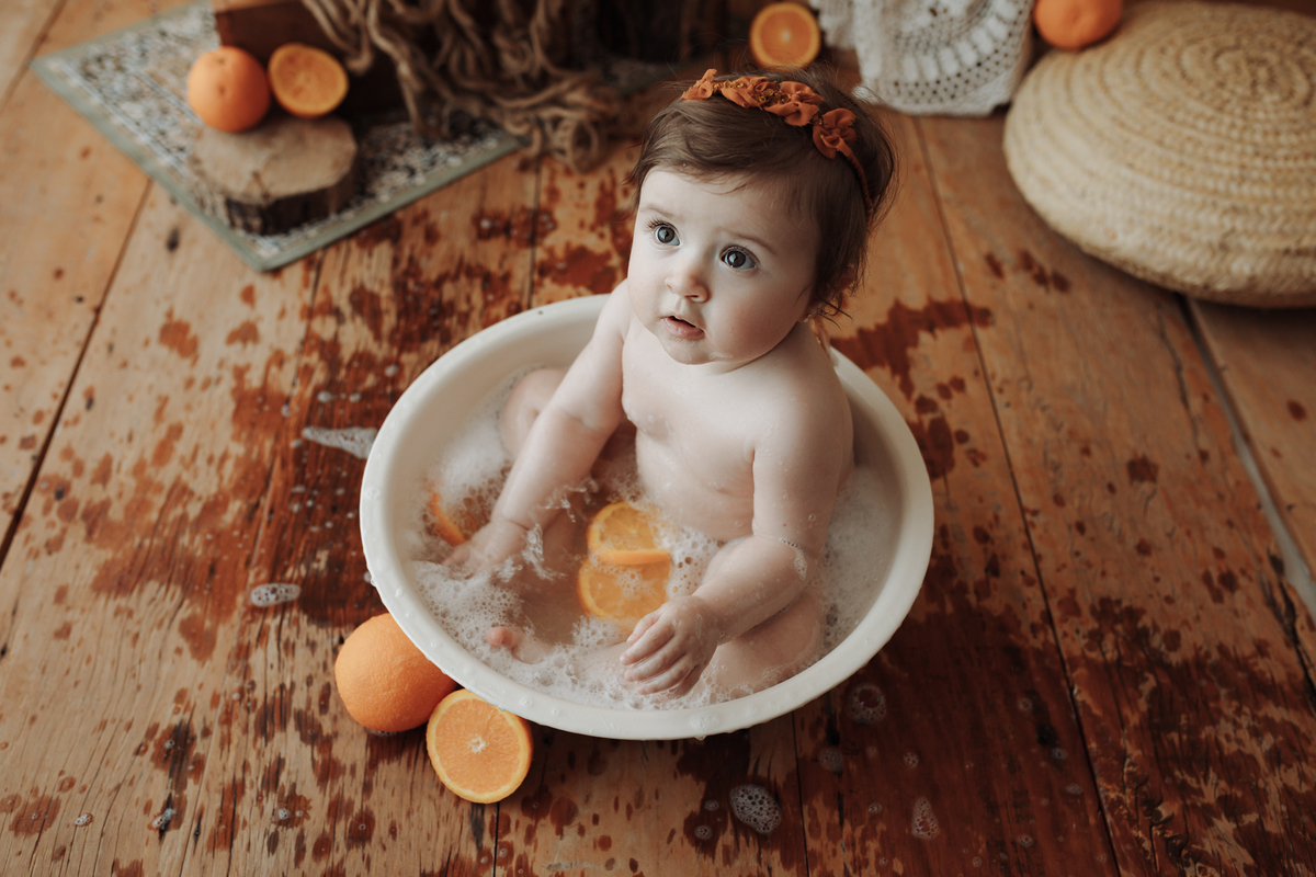 ensaioinfantilcuritiba,fotografiainfantil,fotosdebebes,ensaiodefamiliacuritiba,ensaioinfantilcuritiba,estudiofotograficocuritiba,tainaportofotografia,ensaiodefrutinhas,introduçãoalimentar
