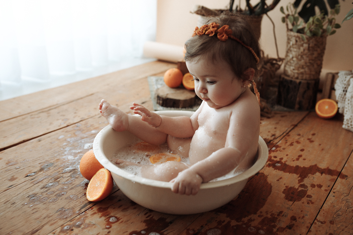 ensaioinfantilcuritiba,fotografiainfantil,fotosdebebes,ensaiodefamiliacuritiba,ensaioinfantilcuritiba,estudiofotograficocuritiba,tainaportofotografia,ensaiodefrutinhas,introduçãoalimentar