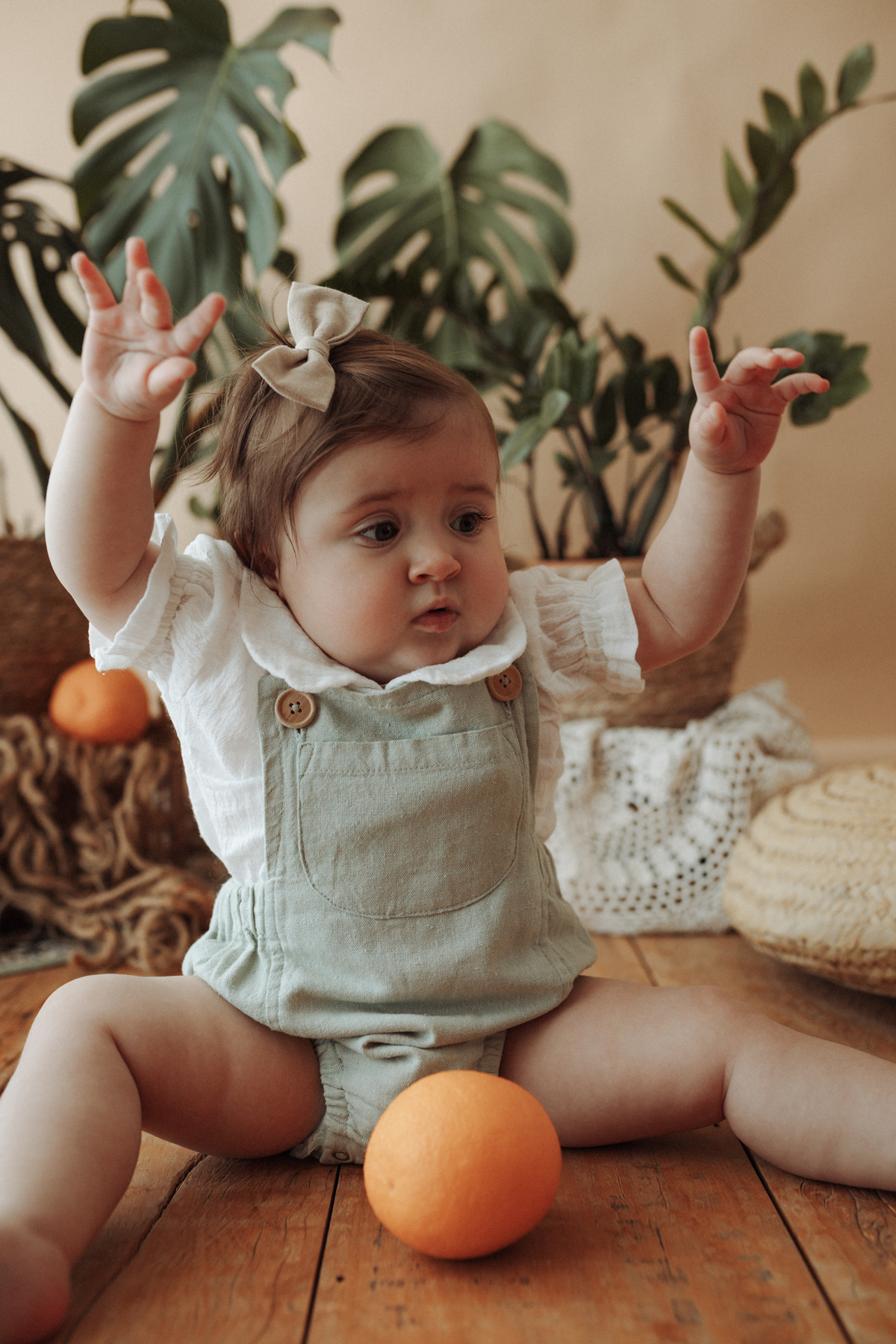 ensaioinfantilcuritiba,fotografiainfantil,fotosdebebes,ensaiodefamiliacuritiba,ensaioinfantilcuritiba,estudiofotograficocuritiba,tainaportofotografia,ensaiodefrutinhas,introduçãoalimentar