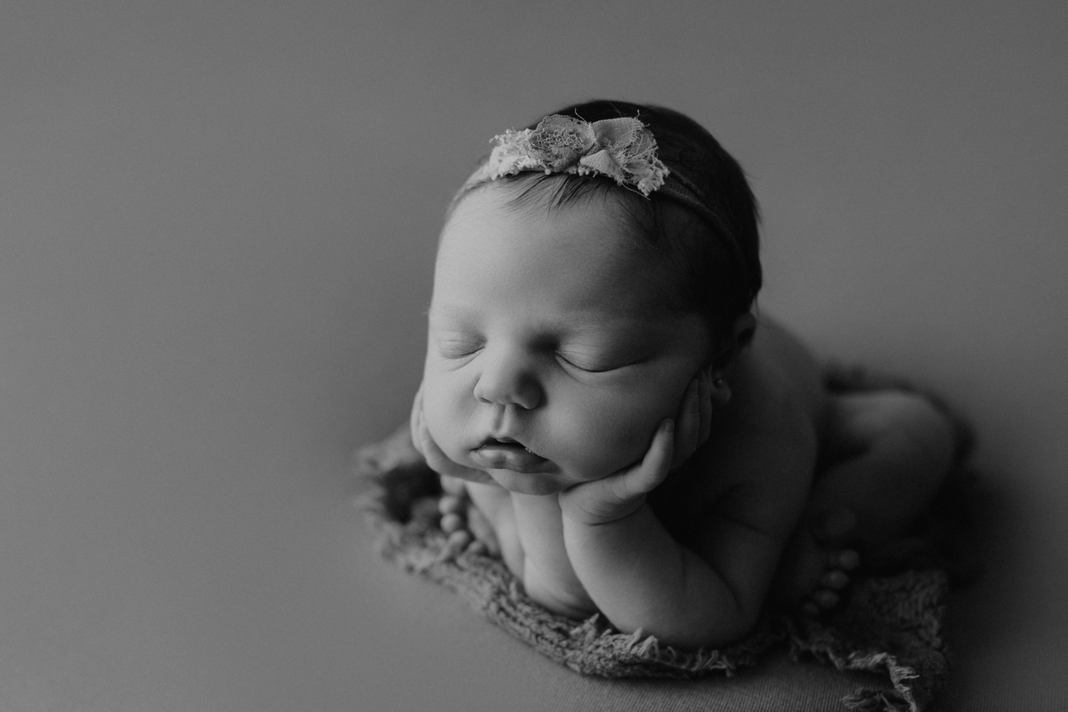 ensaionewborncuritiba,newborncuritiba,fotosderecemnascido,recemnascidoscuritba,fotografanewborncuritba,booknewborncuritiba,fotografanewborn,newborn,tainaportofotografia,tainaportofotografianewborn