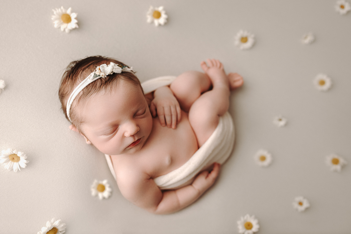 ensaionewborncuritiba,newborncuritiba,fotosderecemnascido,recemnascidoscuritba,fotografanewborncuritba,booknewborncuritiba,fotografanewborn,newborn,tainaportofotografia,tainaportofotografianewborn