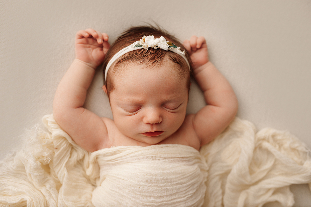 ensaionewborncuritiba,newborncuritiba,fotosderecemnascido,recemnascidoscuritba,fotografanewborncuritba,booknewborncuritiba,fotografanewborn,newborn,tainaportofotografia,tainaportofotografianewborn