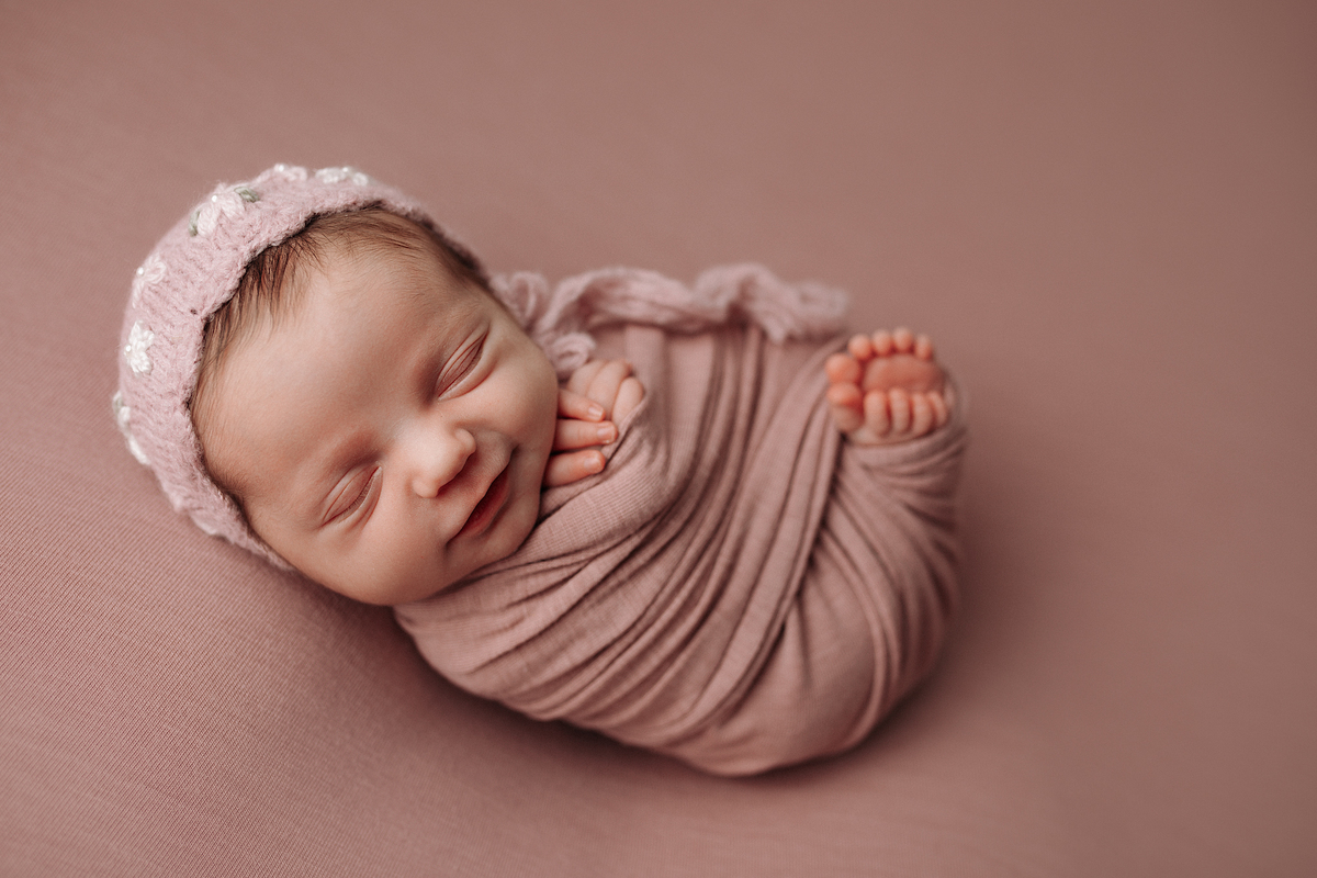 ensaionewborncuritiba,newborncuritiba,fotosderecemnascido,recemnascidoscuritba,fotografanewborncuritba,booknewborncuritiba,fotografanewborn,newborn,tainaportofotografia,tainaportofotografianewborn