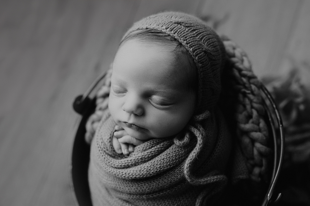 ensaionewborncuritiba,newborncuritiba,fotosderecemnascido,recemnascidoscuritba,fotografanewborncuritba,booknewborncuritiba,fotografanewborn,newborn,tainaportofotografia,tainaportofotografianewborn
