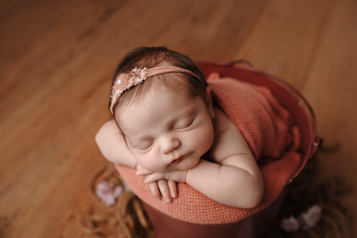 ensaionewborncuritiba,newborncuritiba,fotosderecemnascido,recemnascidoscuritba,fotografanewborncuritba,booknewborncuritiba,fotografanewborn,newborn,tainaportofotografia,tainaportofotografianewborn