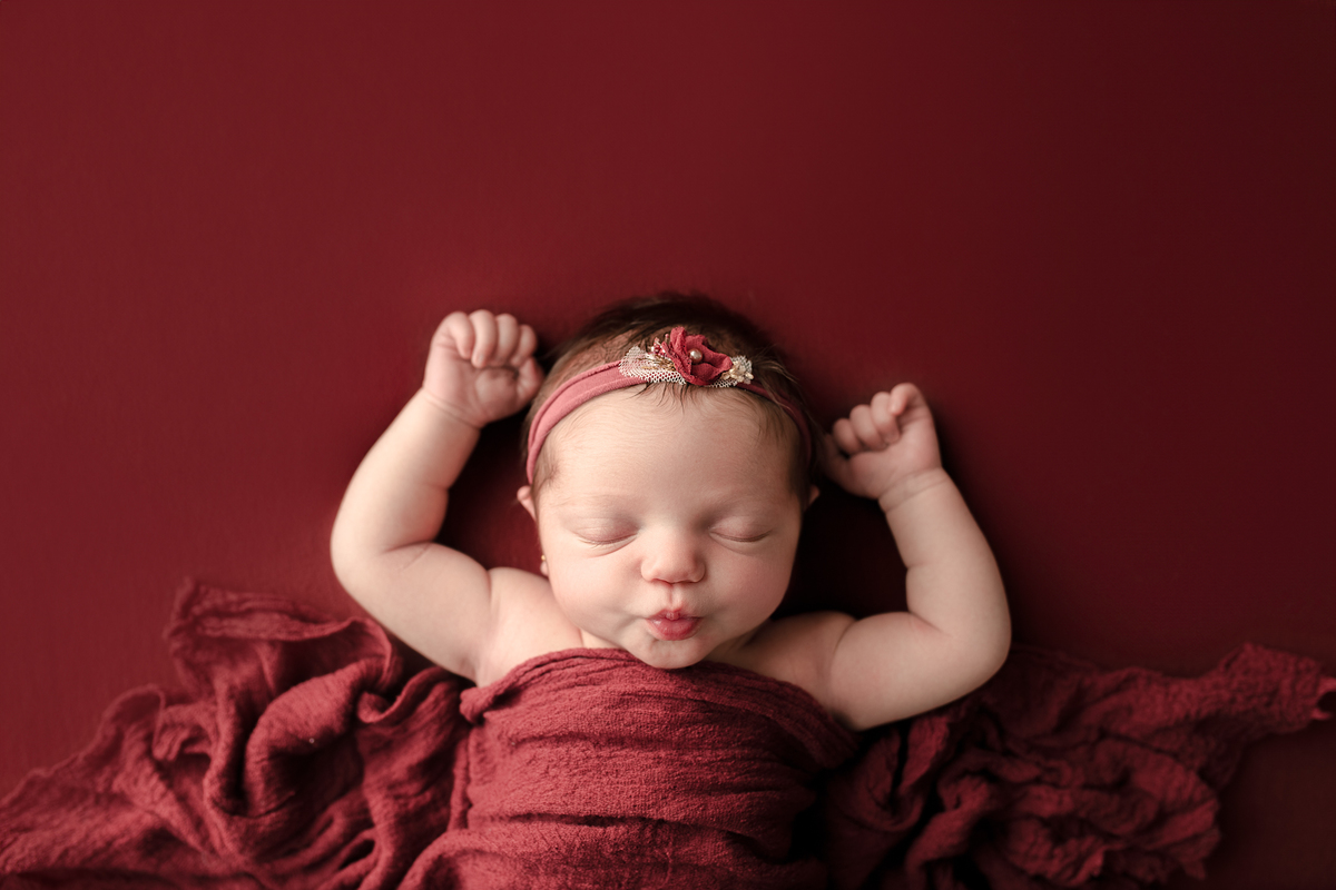 ensaionewborncuritiba,newborncuritiba,fotosderecemnascido,recemnascidoscuritba,fotografanewborncuritba,booknewborncuritiba,fotografanewborn,newborn,tainaportofotografia,tainaportofotografianewborn