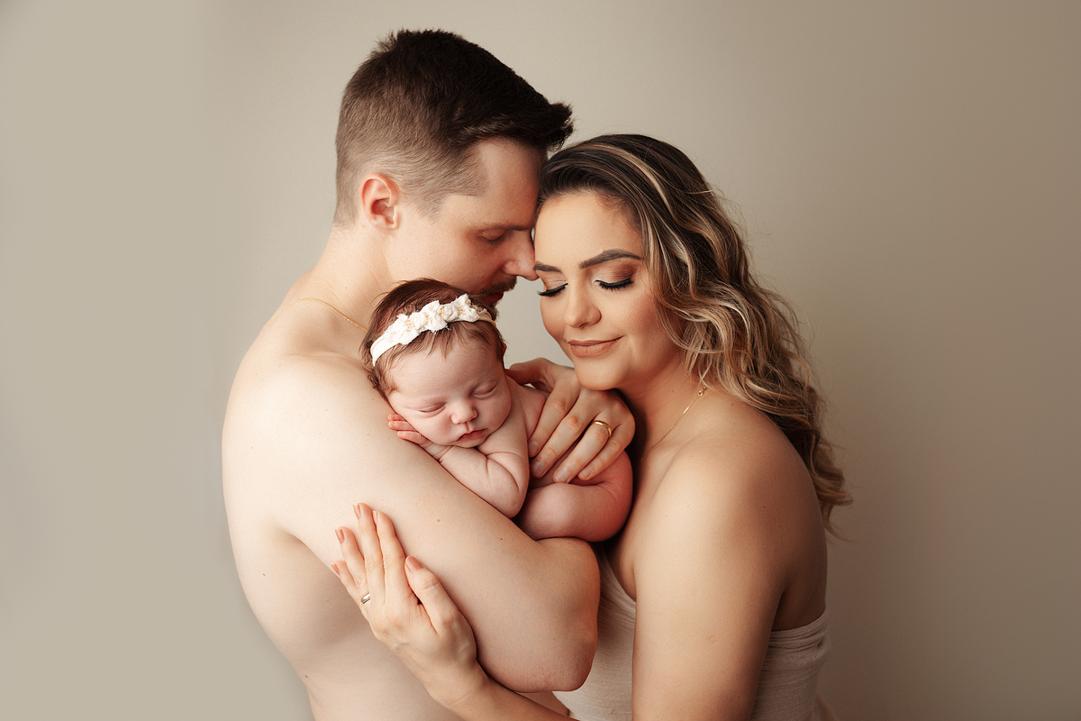 ensaionewborncuritiba,newborncuritiba,fotosderecemnascido,recemnascidoscuritba,fotografanewborncuritba,booknewborncuritiba,fotografanewborn,newborn,tainaportofotografia,tainaportofotografianewborn