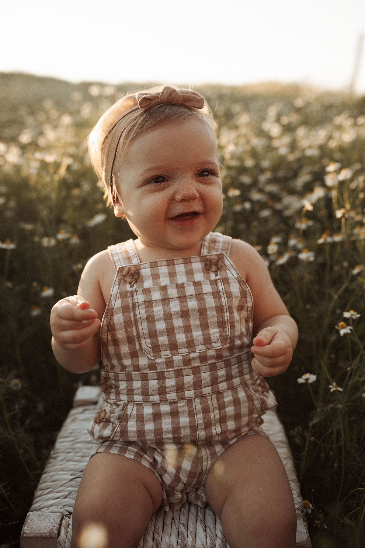 ensaioinfantil-tainaportofotografia-ensaioplantaçãodecamolila-plantação-ensaioexterno-ensaiofotograficoinfantil-fotosdebebescuritiba-ensaioinfantilcuritiba