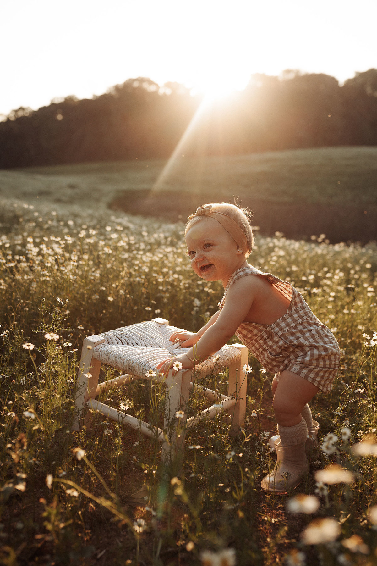 ensaioinfantil-tainaportofotografia-ensaioplantaçãodecamolila-plantação-ensaioexterno-ensaiofotograficoinfantil-fotosdebebescuritiba-ensaioinfantilcuritiba