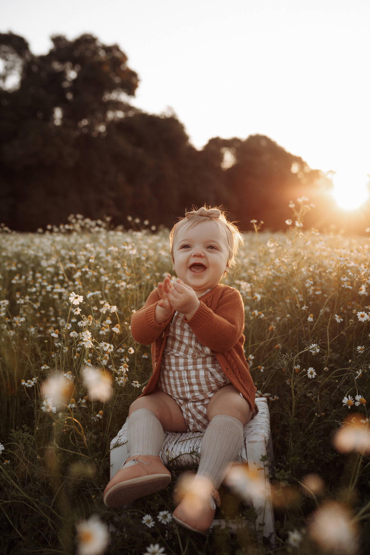 ensaioinfantil-tainaportofotografia-ensaioplantaçãodecamolila-plantação-ensaioexterno-ensaiofotograficoinfantil-fotosdebebescuritiba-ensaioinfantilcuritiba