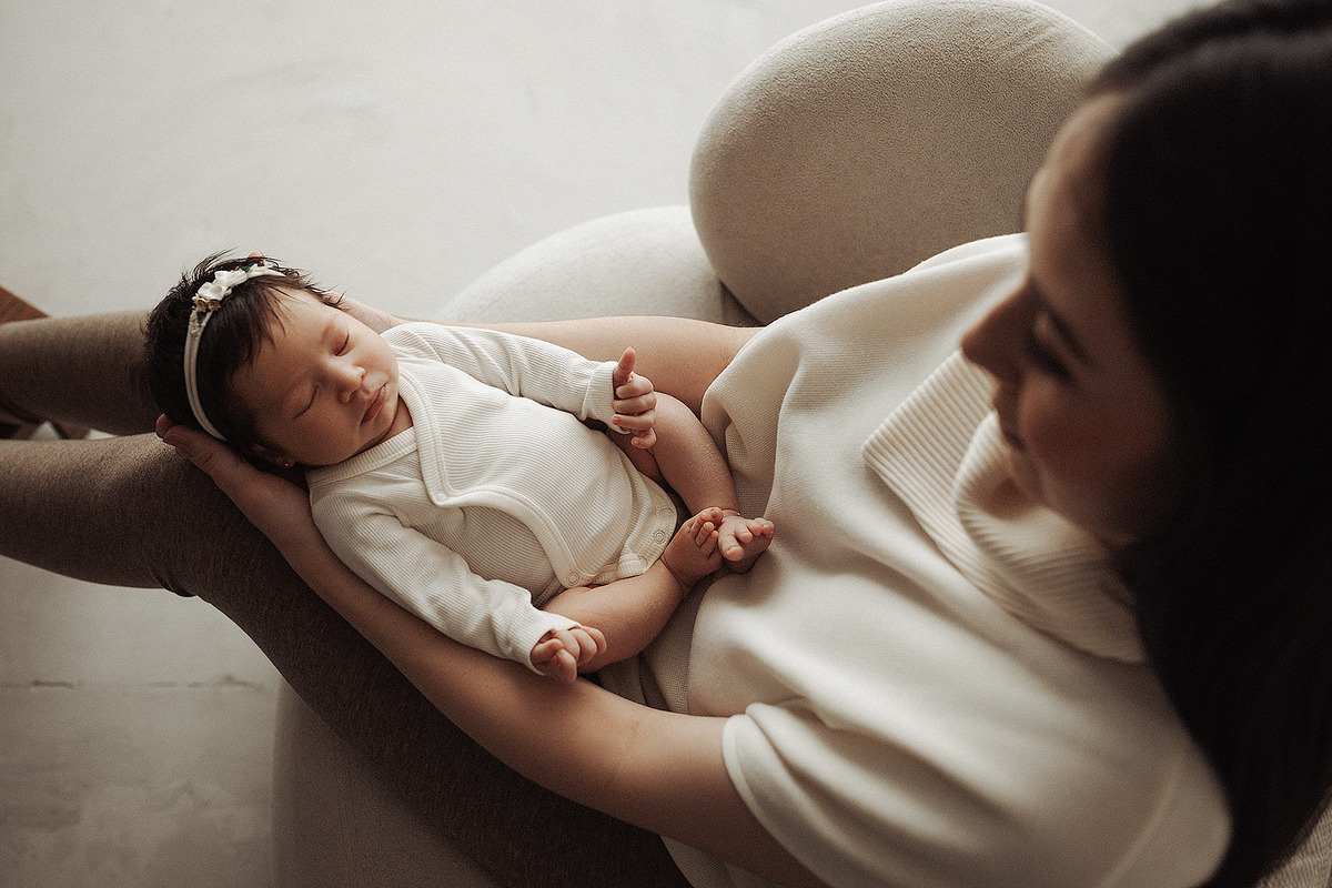newbornlifestyle,newborncuritiba,ensaioderecemnascido,fotografa,curitiba,fotosdebebes,fotosderecemnascido,lifestyle,tainaportofotografia