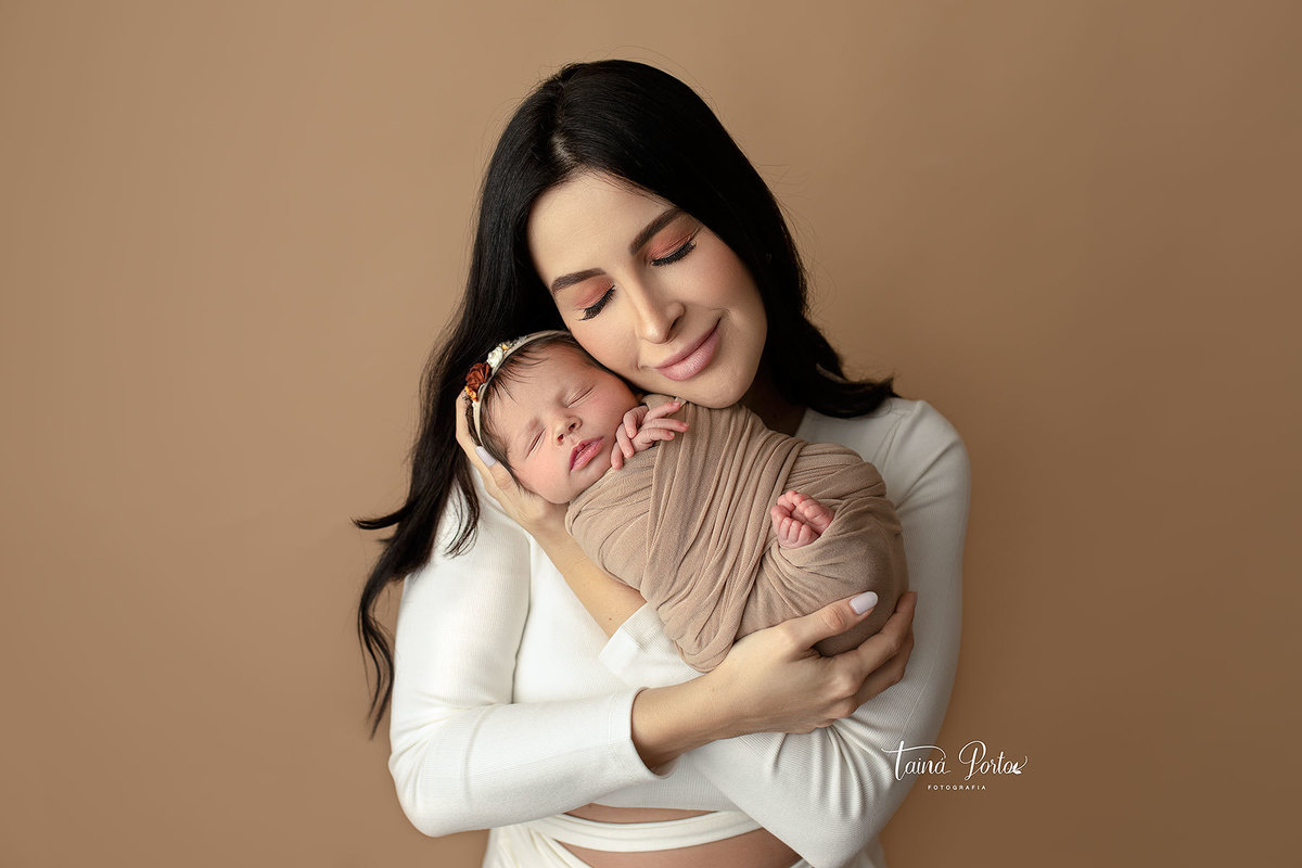 ensaionewborncuritiba,newborncuritiba,fotosderecemnascido,recemnascidoscuritba,fotografanewborncuritba,booknewborncuritiba,fotografanewborn,newborn,tainaportofotografia,tainaportofotografianewborn