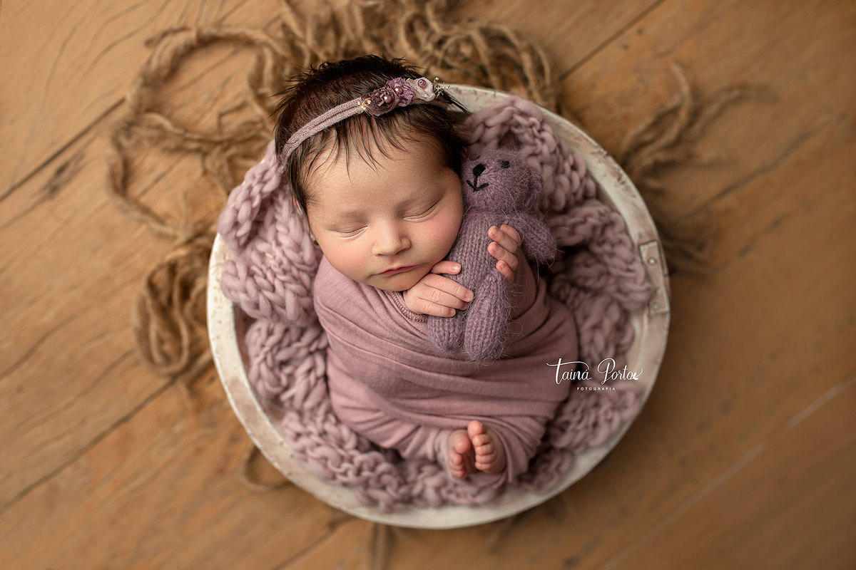 ensaionewborncuritiba,newborncuritiba,fotosderecemnascido,recemnascidoscuritba,fotografanewborncuritba,booknewborncuritiba,fotografanewborn,newborn,tainaportofotografia,tainaportofotografianewborn