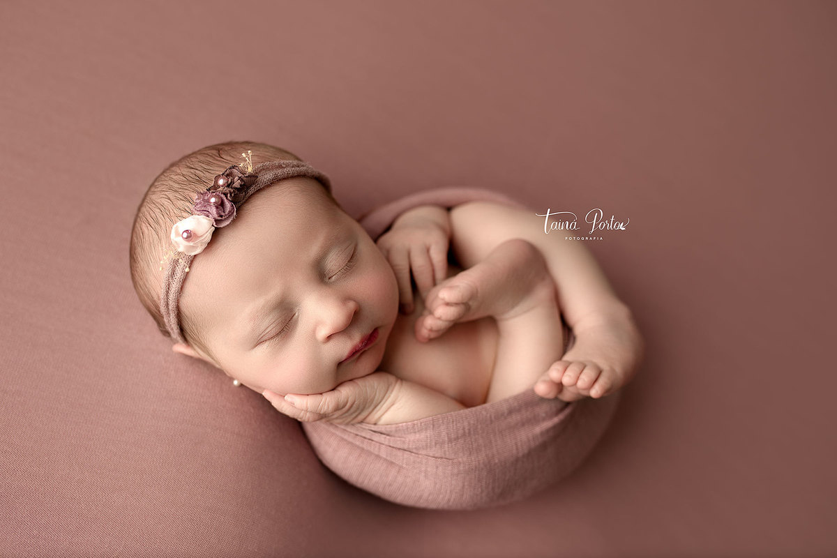 ensaionewborncuritiba,newborncuritiba,fotosderecemnascido,recemnascidoscuritba,fotografanewborncuritba,booknewborncuritiba,fotografanewborn,newborn,tainaportofotografia,tainaportofotografianewbornensaionewborncuritiba,newborncuritiba,fotosderecemnascido,r