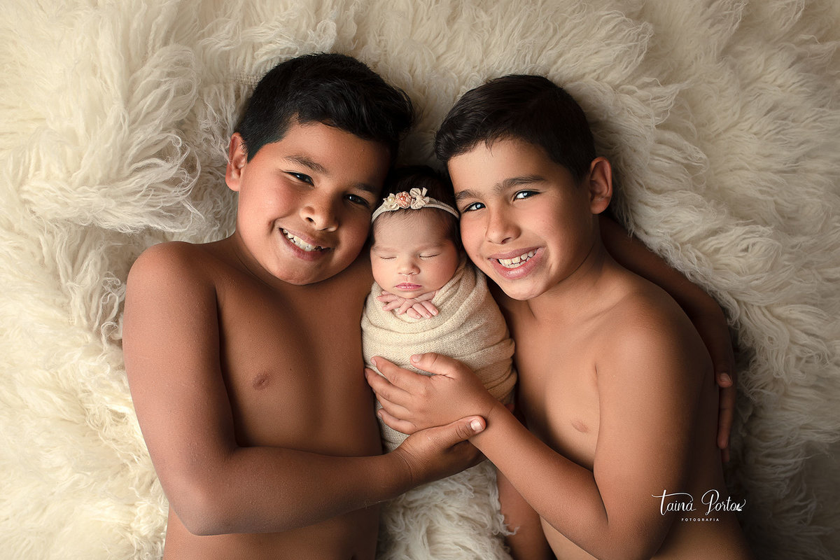 ensaionewborncuritiba,newborncuritiba,fotosderecemnascido,recemnascidoscuritba,fotografanewborncuritba,booknewborncuritiba,fotografanewborn,newborn,tainaportofotografia,tainaportofotografianewborn