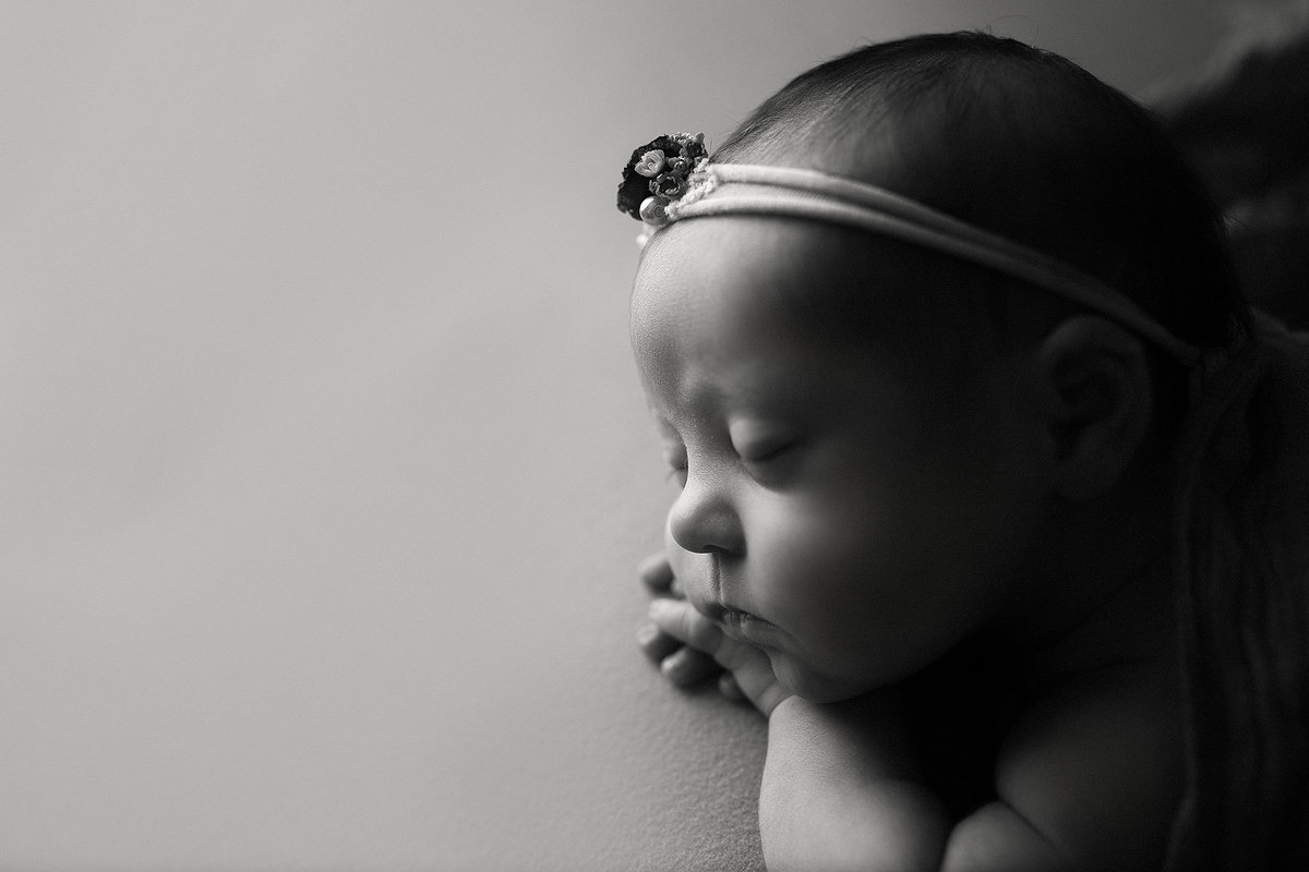 ensaionewborncuritiba,newborncuritiba,fotosderecemnascido,recemnascidoscuritba,fotografanewborncuritba,booknewborncuritiba,fotografanewborn,newborn,tainaportofotografia,tainaportofotografianewborn