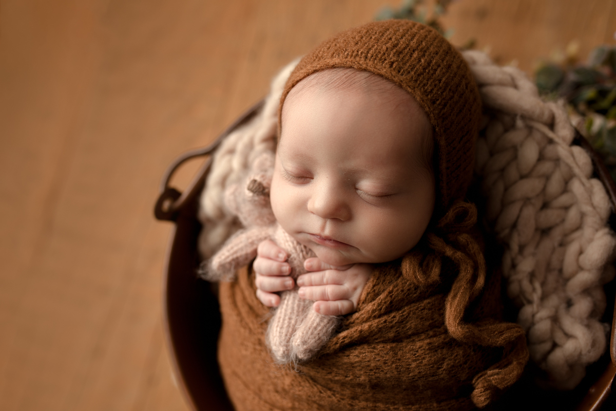 ensaionewborncuritiba,newborncuritiba,fotosderecemnascido,recemnascidoscuritba,fotografanewborncuritba,booknewborncuritiba,fotografanewborn,newborn,tainaportofotografia,tainaportofotografianewborn
