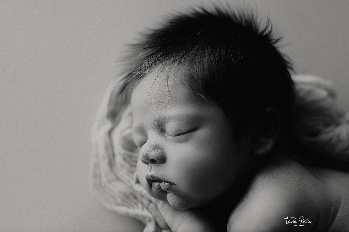 ensaionewborncuritiba,newborncuritiba,fotosderecemnascido,recemnascidoscuritba,fotografanewborncuritba,booknewborncuritiba,fotografanewborn,newborn,tainaportofotografia,tainaportofotografianewborn