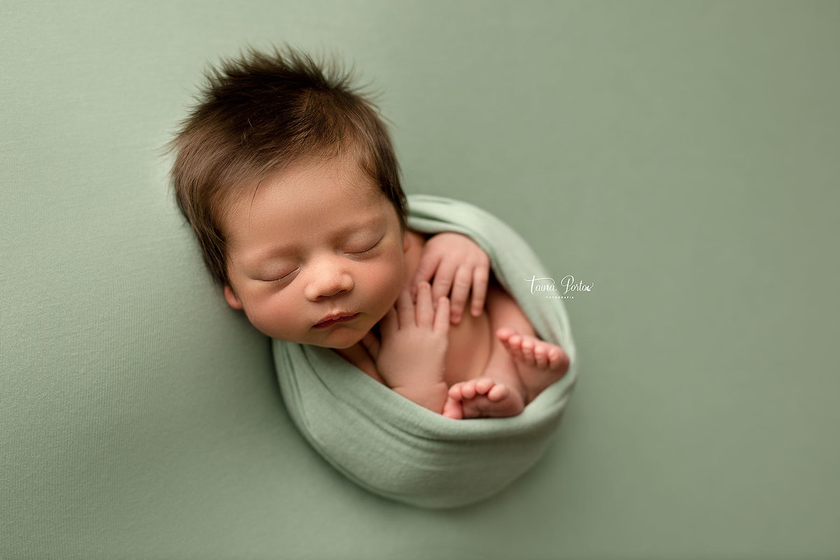 ensaionewborncuritiba,newborncuritiba,fotosderecemnascido,recemnascidoscuritba,fotografanewborncuritba,booknewborncuritiba,fotografanewborn,newborn,tainaportofotografia,tainaportofotografianewborn