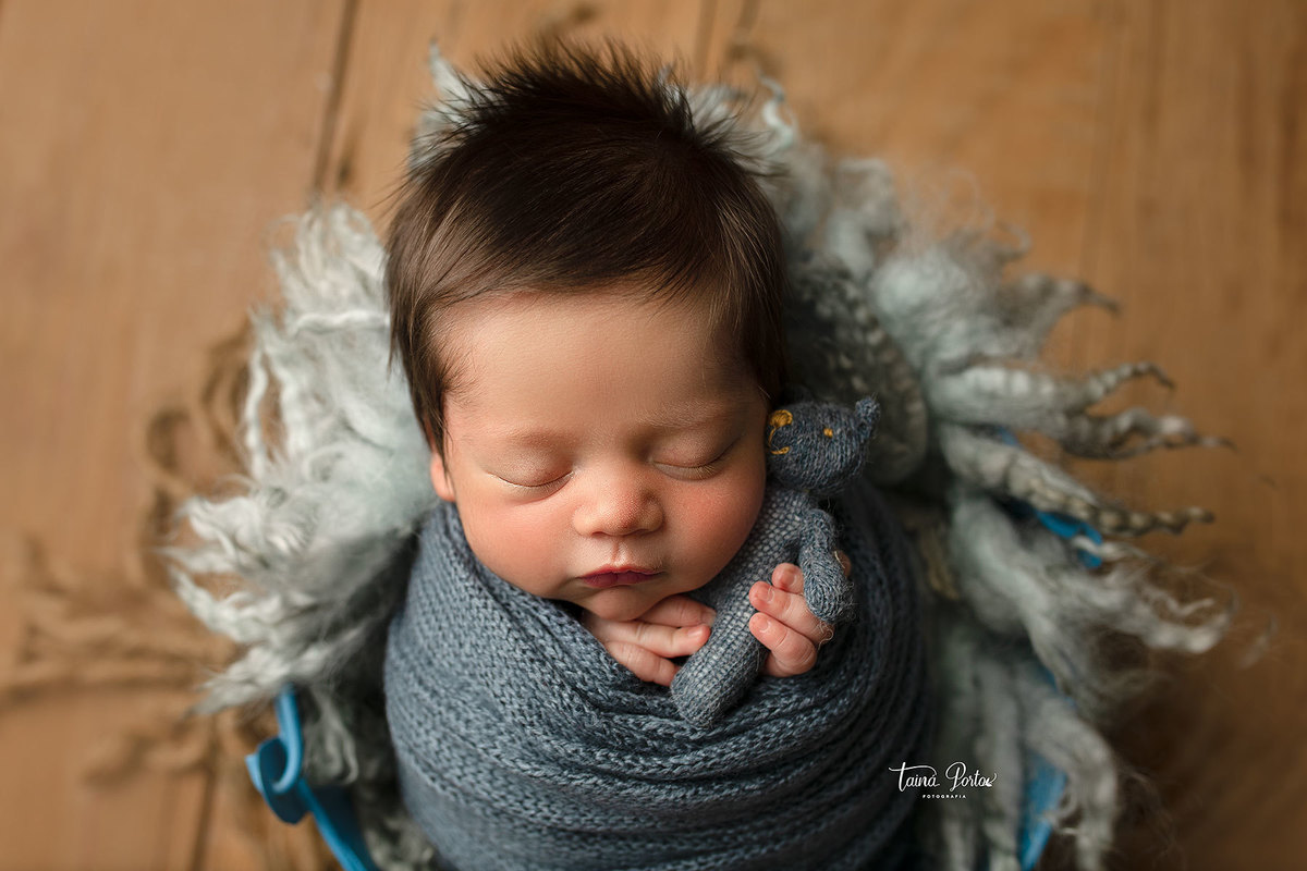 ensaionewborncuritiba,newborncuritiba,fotosderecemnascido,recemnascidoscuritba,fotografanewborncuritba,booknewborncuritiba,fotografanewborn,newborn,tainaportofotografia,tainaportofotografianewborn