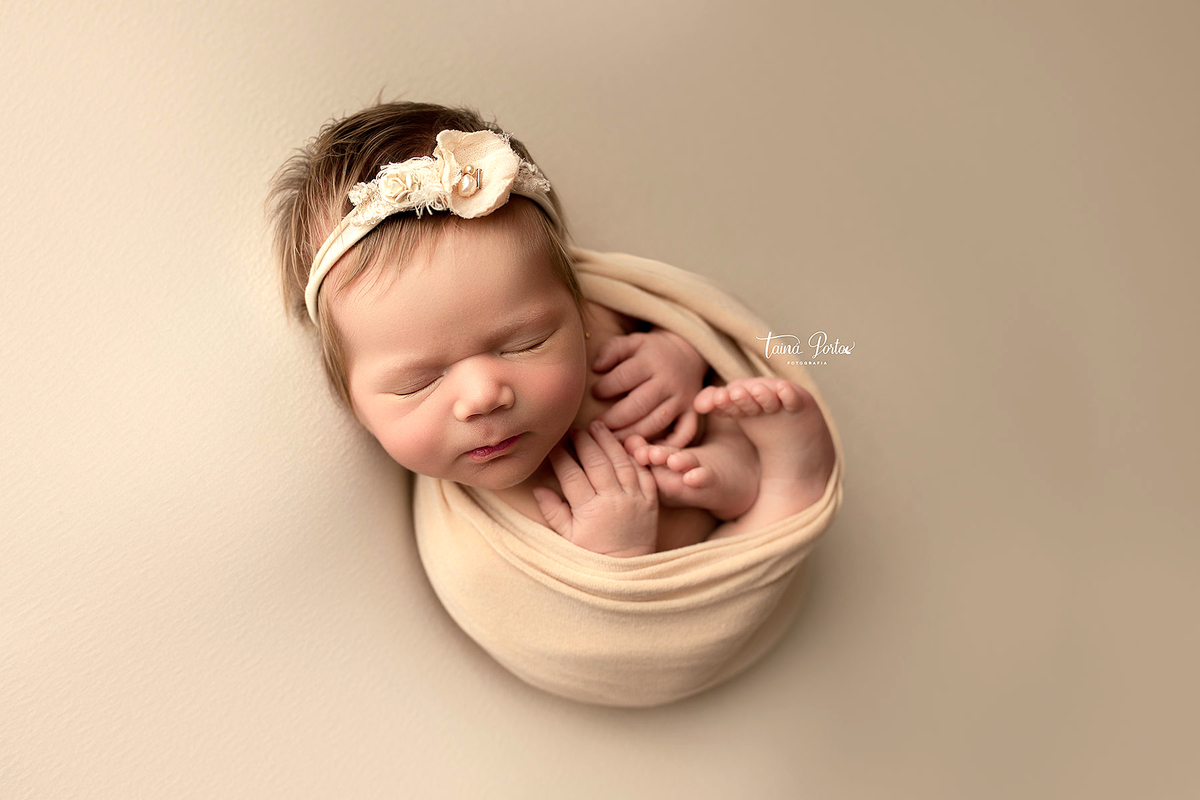 ensaionewborncuritiba,newborncuritiba,fotosderecemnascido,recemnascidoscuritba,fotografanewborncuritba,booknewborncuritiba,fotografanewborn,newborn,tainaportofotografia,tainaportofotografianewborn