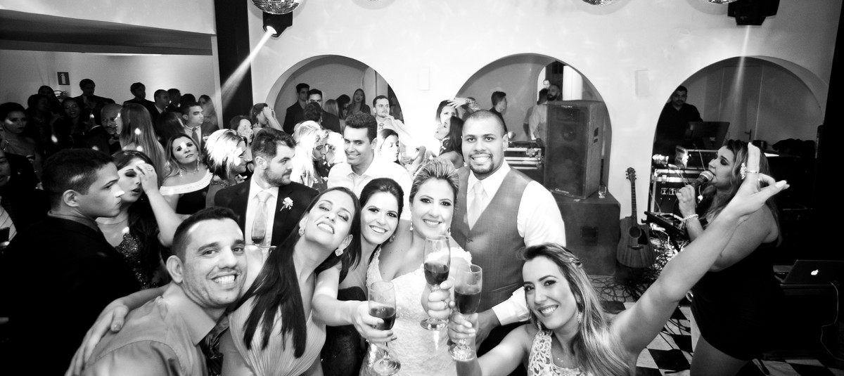 #fotografocasamentos #felipesaldanha #felipesaldanhafotografia #fotografobh #fotografobelohorizonte #fotografomg #trashthedress #ensaiocasal #savethedate #fotografocasamentos #chateubelvedere