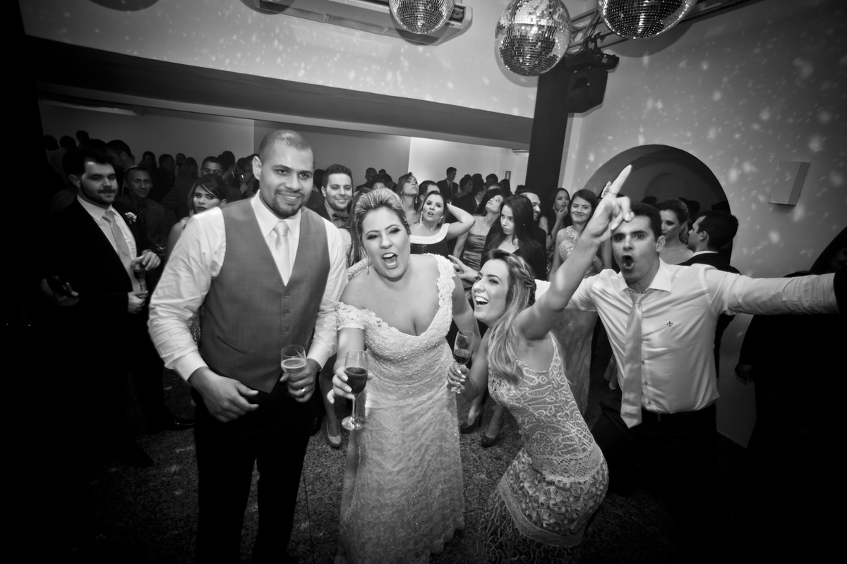 #fotografocasamentos #felipesaldanha #felipesaldanhafotografia #fotografobh #fotografobelohorizonte #fotografomg #trashthedress #ensaiocasal #savethedate #fotografocasamentos #chateubelvedere