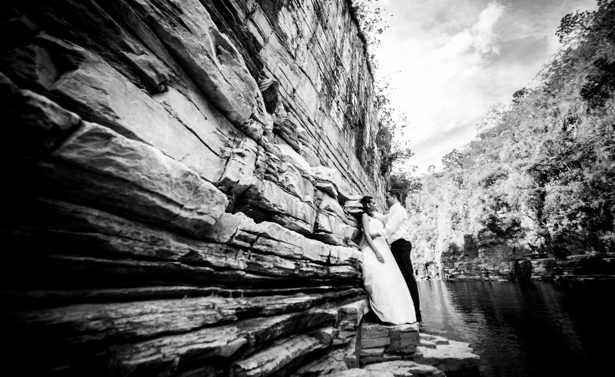 #capitolio #felipesaldanha #felipesaldanhafotografia #fotografobh #fotografobelohorizonte #fotografomg #trashthedress #ensaiocasal #savethedate #fotografocasamentos #escarpasdolago